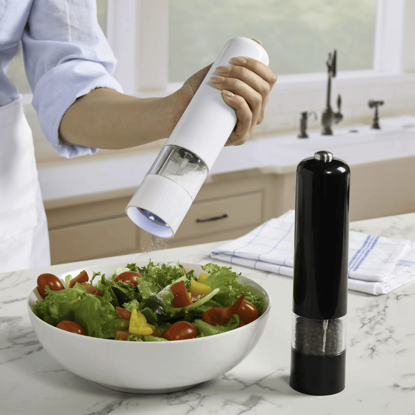 ComfortCornerUs™ One-Touch Seasoning Grinder Set