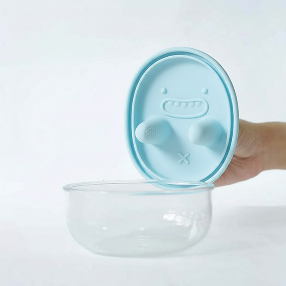 ComfortCornerUs™ TouchFree SnackGrip Silicone Container