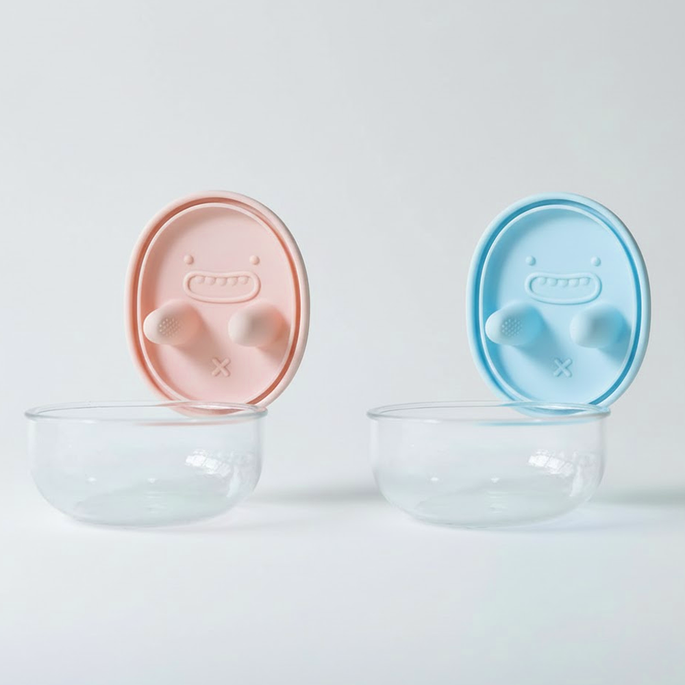 ComfortCornerUs™ TouchFree SnackGrip Silicone Container